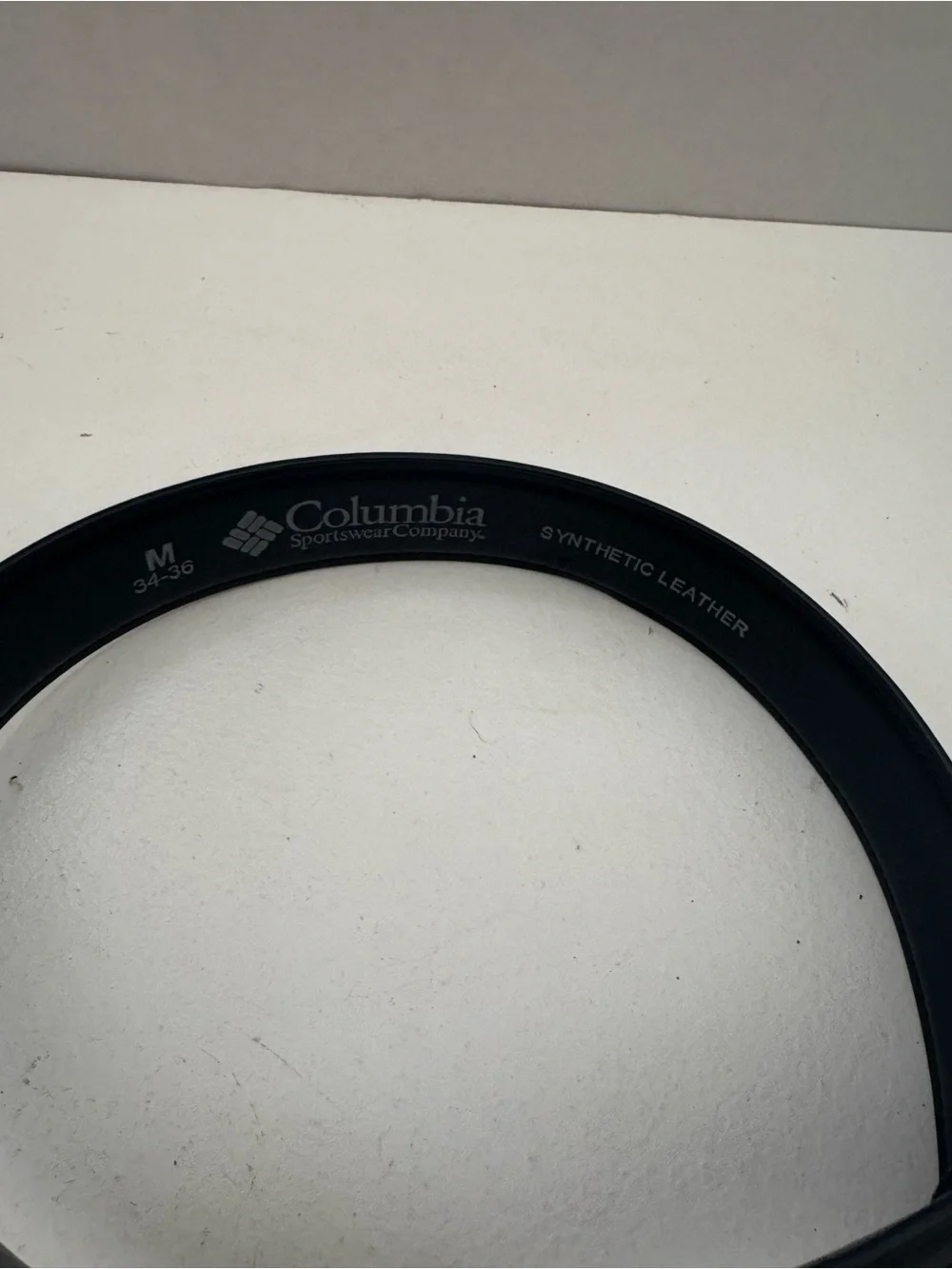 Columbia men's black leather belt size medium 34-36